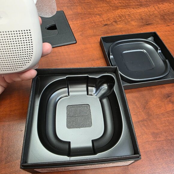 NEW Bose SoundLink Micro Speaker - Picture 5 of 12